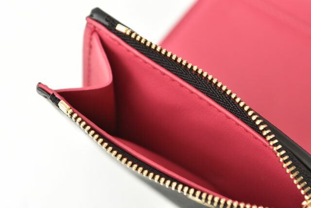 Louis Vuitton Wallet Louis Vuitton Portefeuille Capucines XS Taurillon Noir