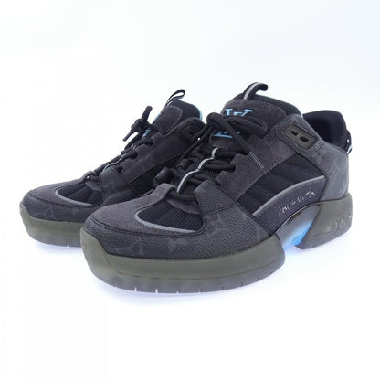 Louis Vuitton Abu Line Sneakers — view 3
