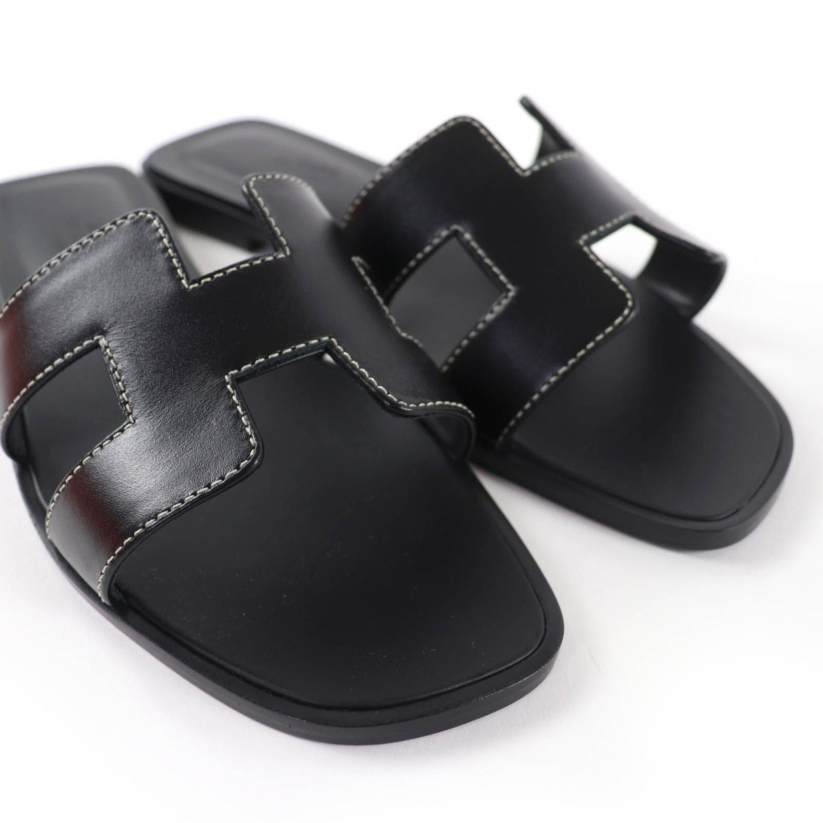 Hermes Oran Box Calf Leather Flat Sandals Black 35.5 — view 8