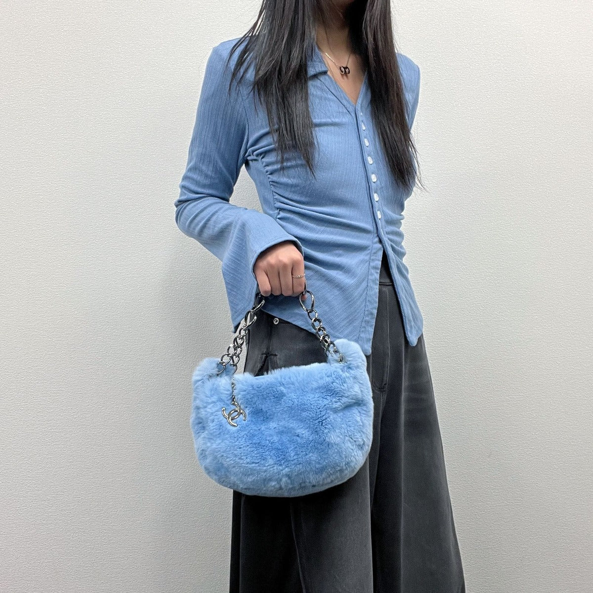 Chanel CC Logo Handbag Blue Rabbit Fur Vintage — view 2