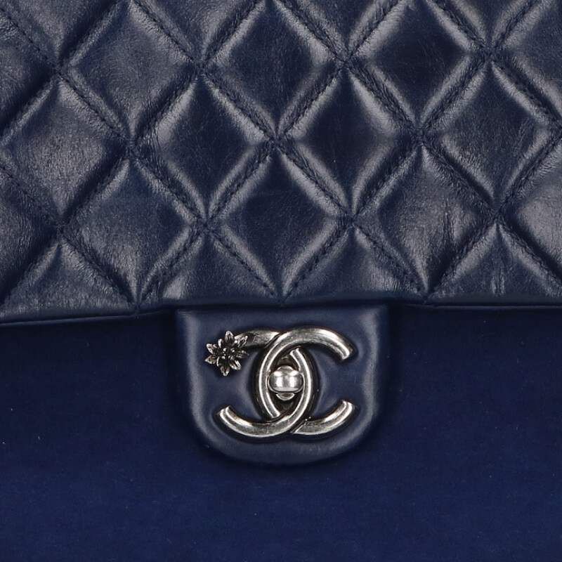 Chanel Matelasse Lambskin Wool Chain Shoulder Bag Women