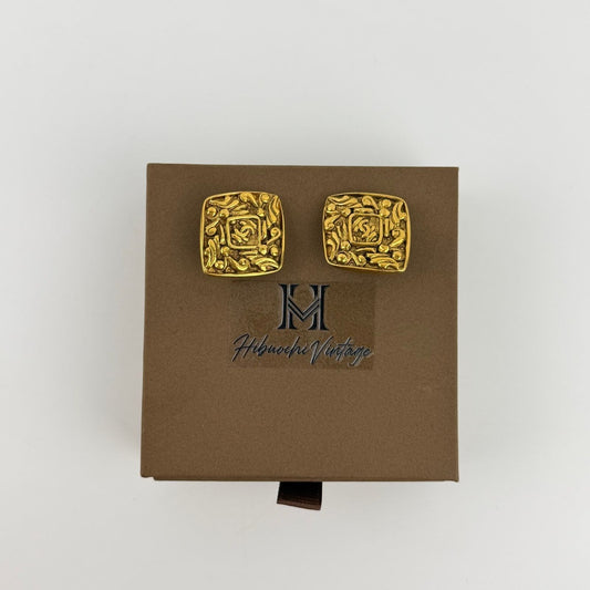 Chanel CC Logo Earrings Gold Vintage