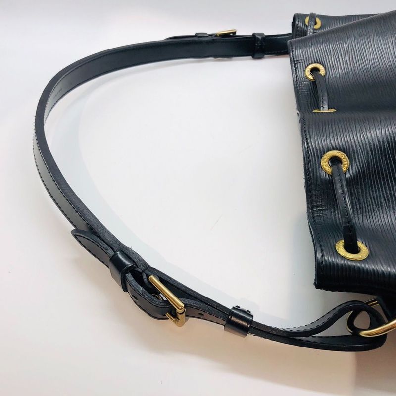 Louis Vuiiton Louis Vuitton Noe Epi Noir Black M59002 Shoulder Bag Handbag