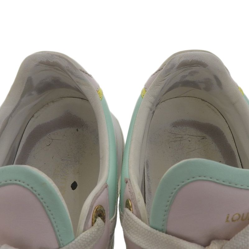 Outside Louis Vuitton 2022 Item Time Outline Leather Sneakers 38 24cm (9.45in)