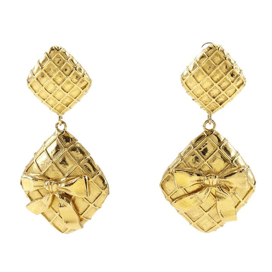 Chanel Quilted Gold Plated Ladies 43.9g Earrings