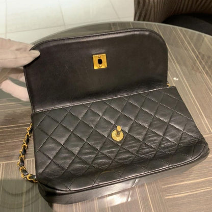 ◎ Authentic Chanel Half Moon Shoulder Bag Lambskin Black