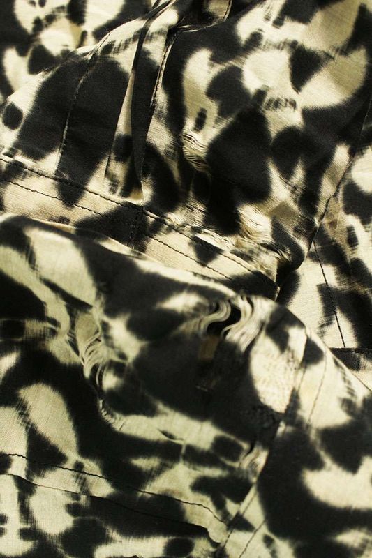 Saint Laurent Paris 646850 Y2g02 All-over Silk Blend Rayon Long Sleeve Shirt