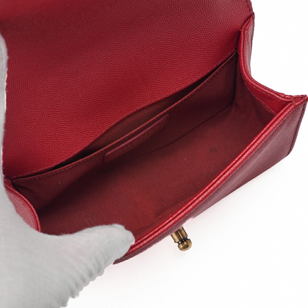 Chanel Boy Chanel V-stitched Chain Shoulder Caviar Skin Red (gold Hardware)