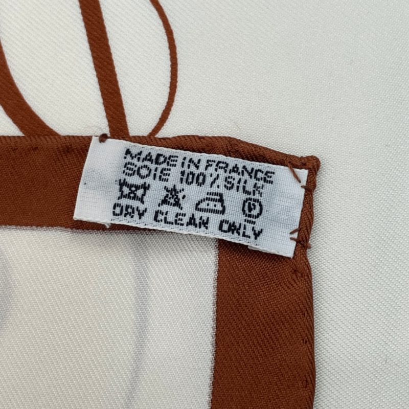 Hermes Carre 90 LART Decrire Scarf White Silk