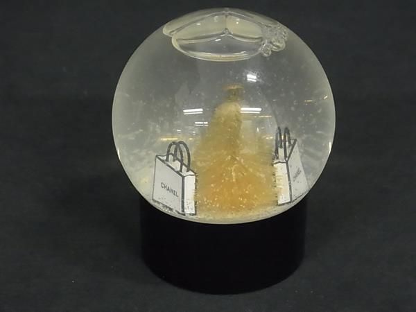 Chanel 2012 Limited Edition Snow Globe Objet Ornament Interior Ivory And Black
