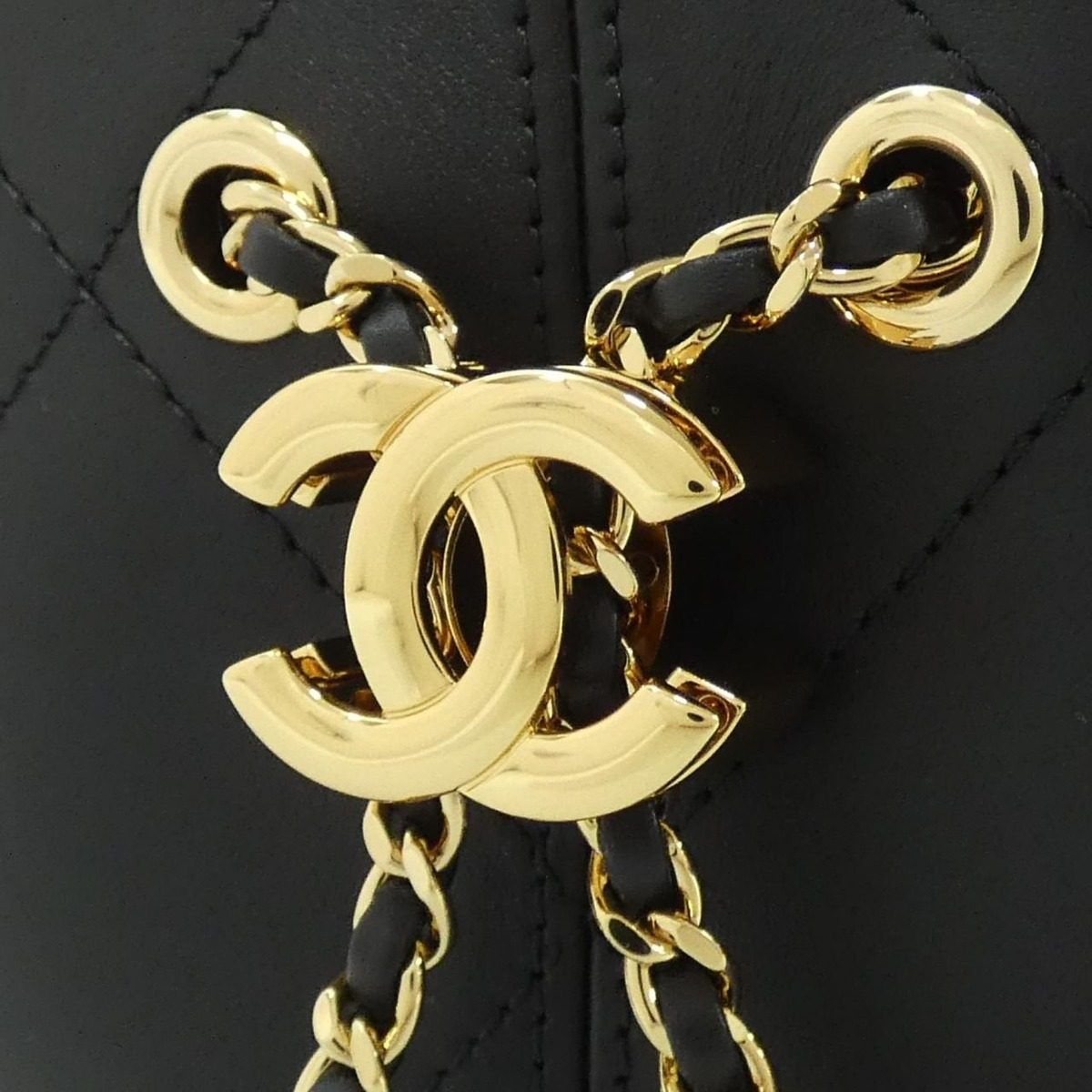 Chanel Bag Handbag Gold — view 4
