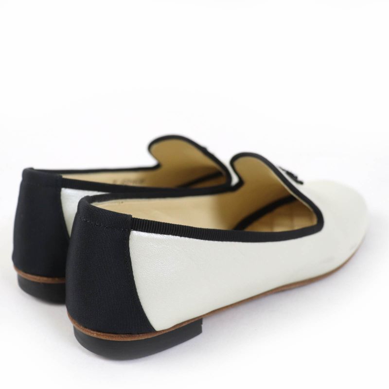 CHANEL 16P G31630 Coco Mark Flat Leather Shoes White Black 35 With Box