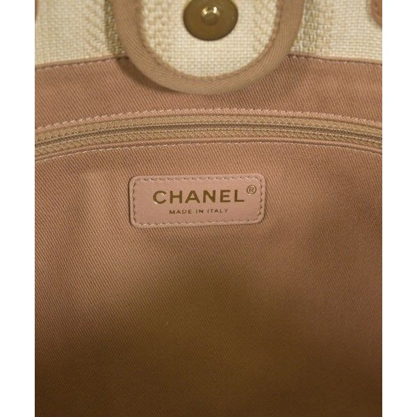 Chanel Tote Beige — view 4