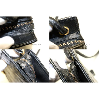 Chanel Stitch Leather Shoulder Bag — view 9