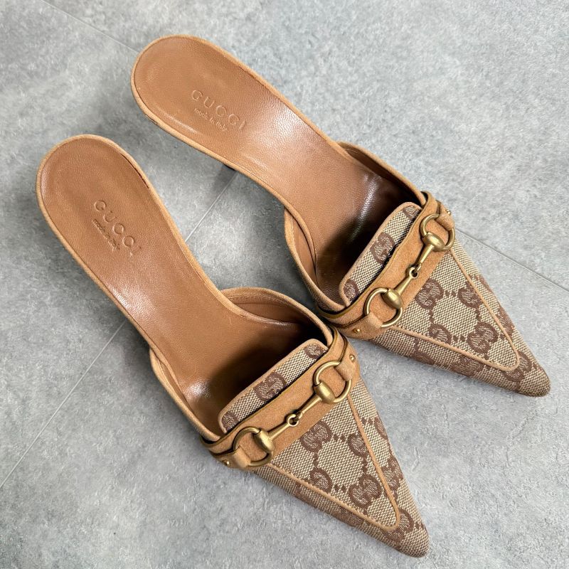Gucci Horsebit Pumps GG Canvas Beige Gold Hardware 34 1 2 C Women's Shoes
