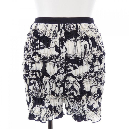 Chanel Size 36 Black Shorts