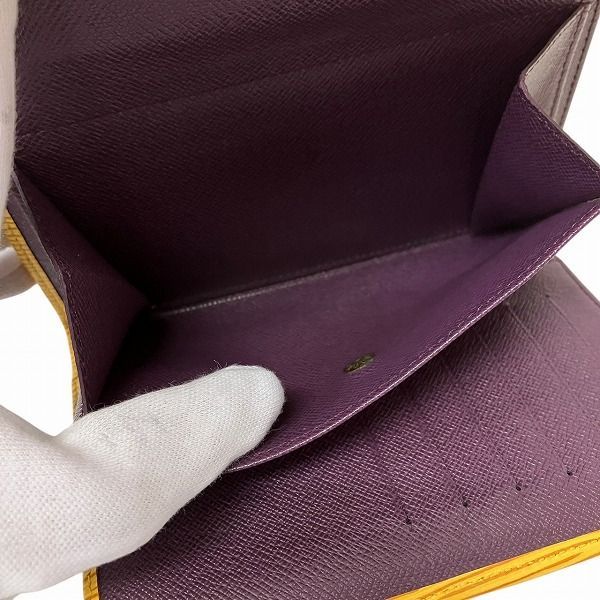 Louis Vuitton Epi Porte Trésor International M6228h Trifold Wallet With Card