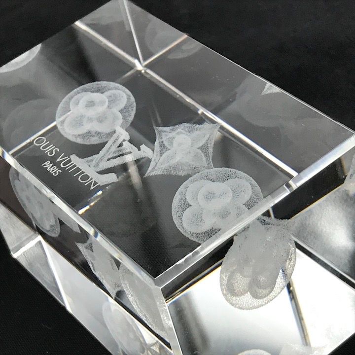 Louis Vuitton Monogram Crystal Paperweight Object Clear Figurine 