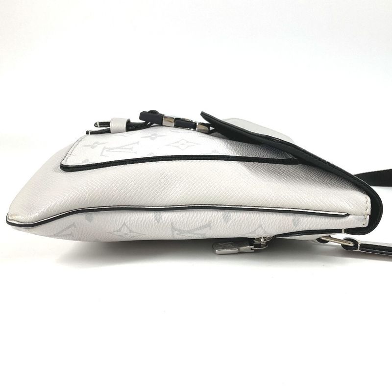 Louis Vuitton Shoulder Bag Flap Messenger M30411 Taiga Leather White