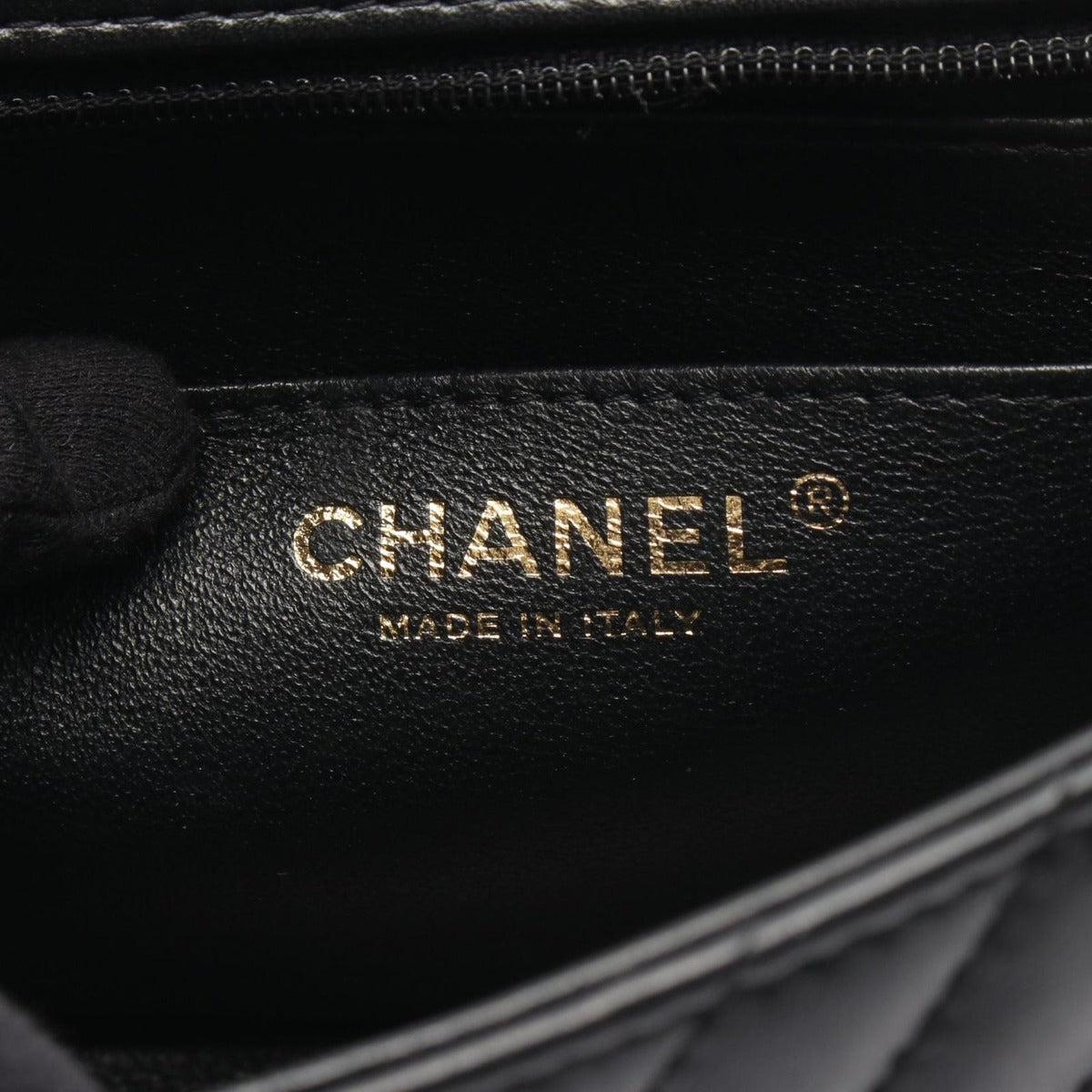 Chanel Shoulder Bag Chevron Stitch Mini Black Lambskin — view 4