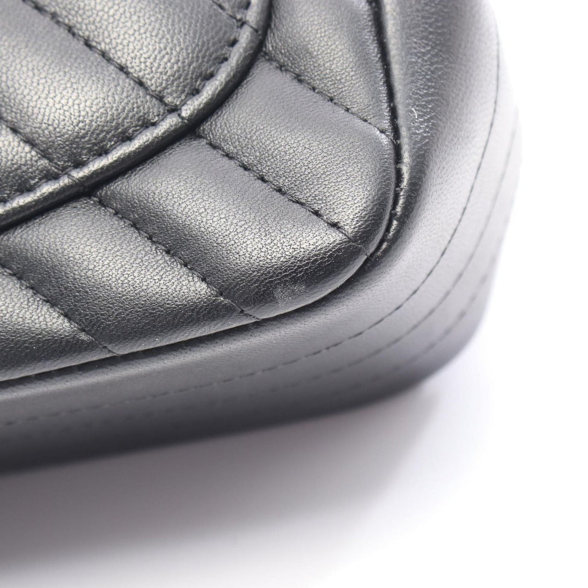 Chanel Shoulder Bag Chevron Stitch Mini Black Lambskin — view 8