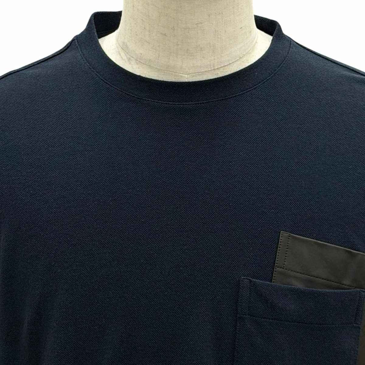 Hermes Cotton Cashmere Pocket Crew Neck Short Sleeve T-Shirt Navy — view 2