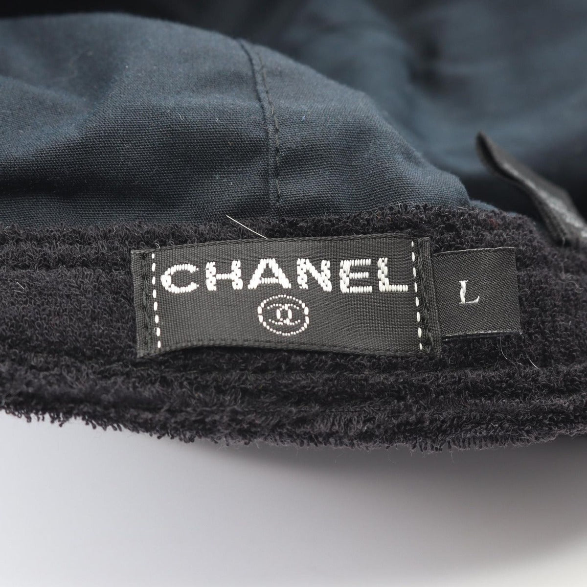 Chanel Cap CC Logo C — view 4