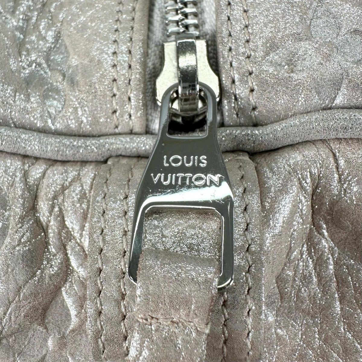Louis Vuitton Shimmer Handbag Light Pink — view 15