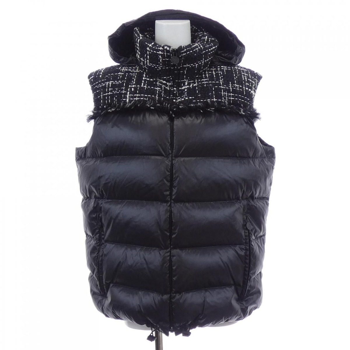 Chanel Down Vest Black
