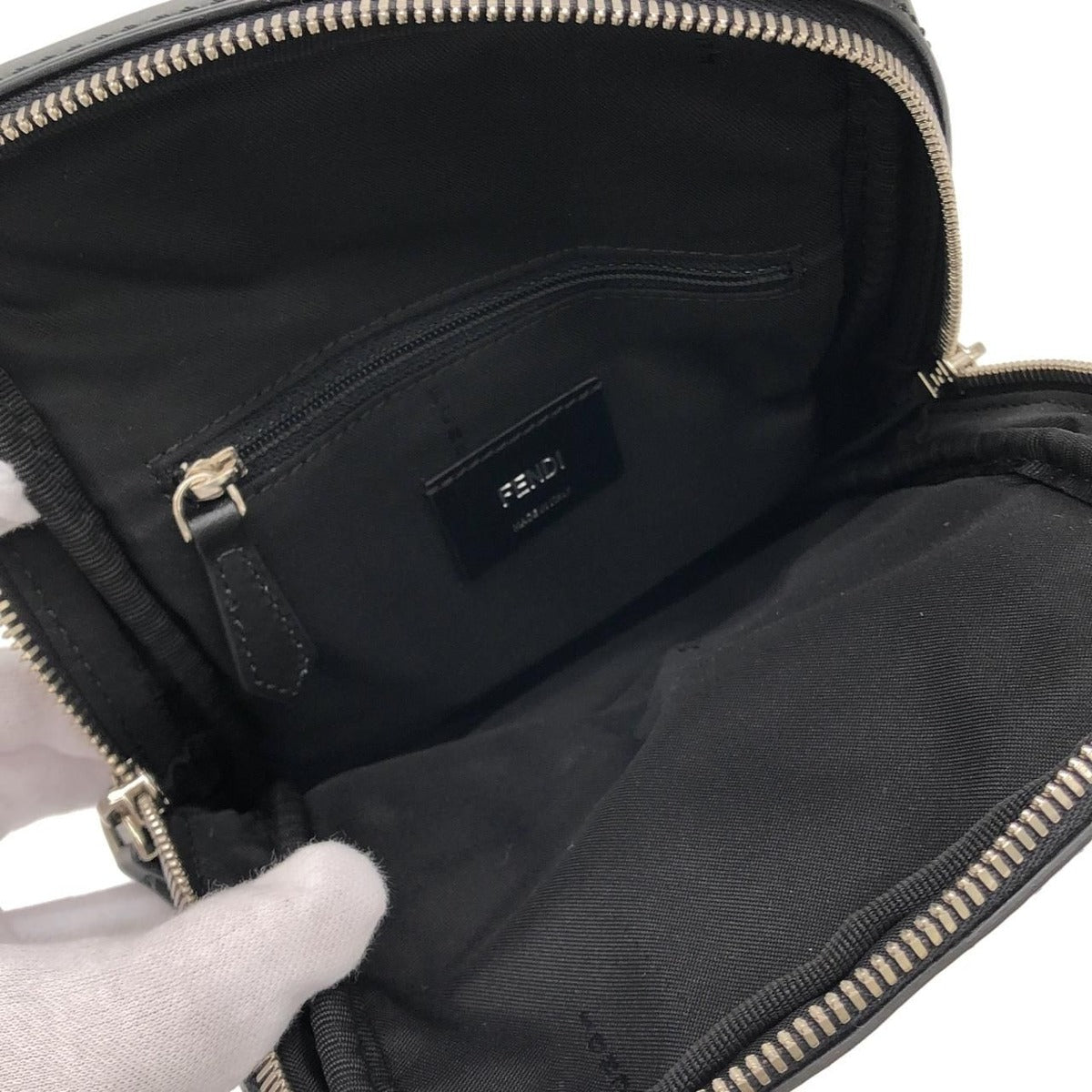Fendi Bugs Shoulder Bag Nero — view 7
