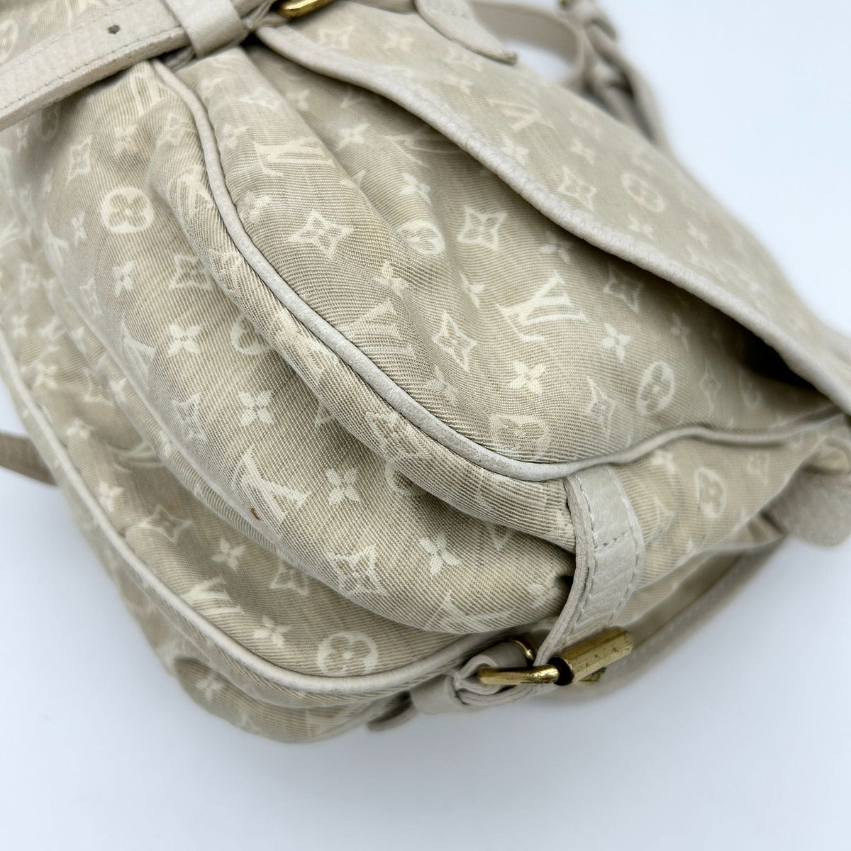 Louis Vuitton Monogram Mini Lin Saumur 30 Crossbody Shoulder Bag Dune White — view 7