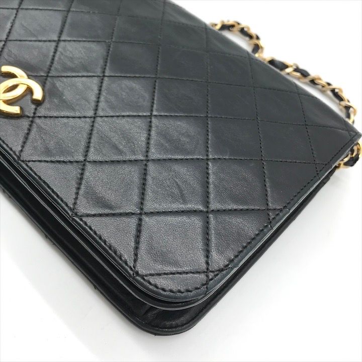 Chanel Quilted Lambskin CC Logo Push Lock Chain Shoulder Bag Black