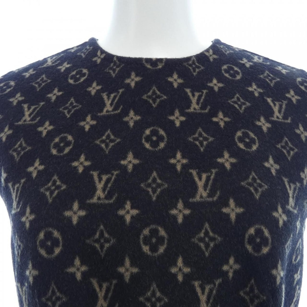 Louis Vuitton Fkdr15 Qs3 one Piece — view 5