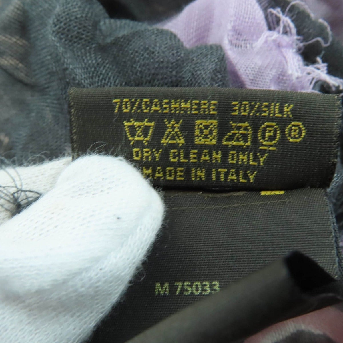 Louis Vuitton Cashmere Silk Logo Animal Border Pattern Large Shawl 182 — view 9
