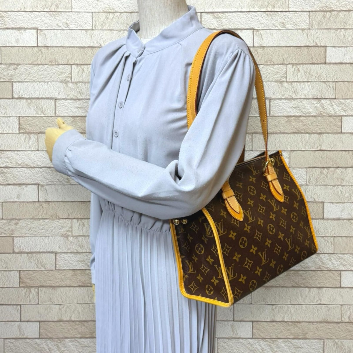 Louis Vuitton Popincourt Monogram Shoulder Bag Canvas Brown — view 2