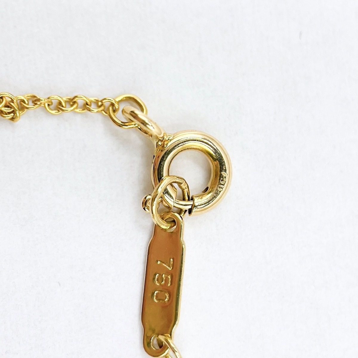 Tiffany & Co Pinched Heart Yellow Gold Necklace 41 cm — view 6