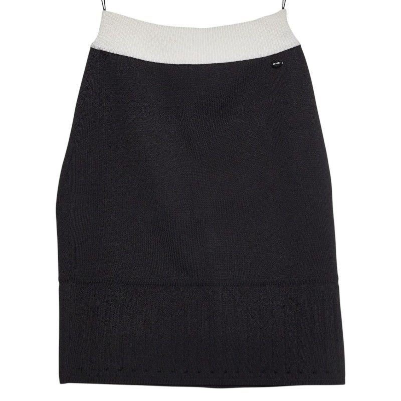 Chanel Bicolor Knit Skirt 34 Black White Rayon Polyester