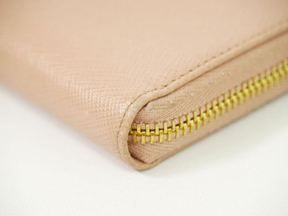 Authentic Prada Leather Round Zipper Coin Case Coin Purse Pink Wallet Pre-owned