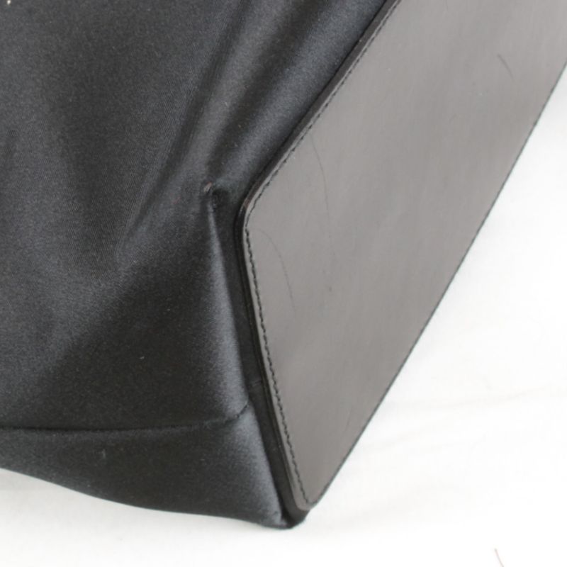 Gucci 0021098 002404 Tote Bag Satin Black