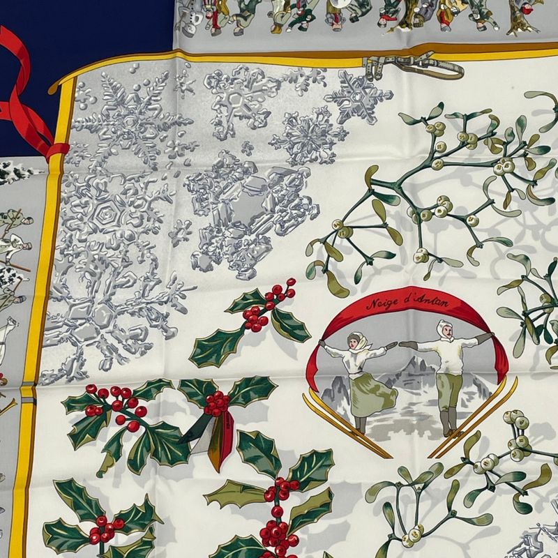 Hermes Carre 90 Neige D'antan Last Year's Snow Navy 100% Silk Scarf