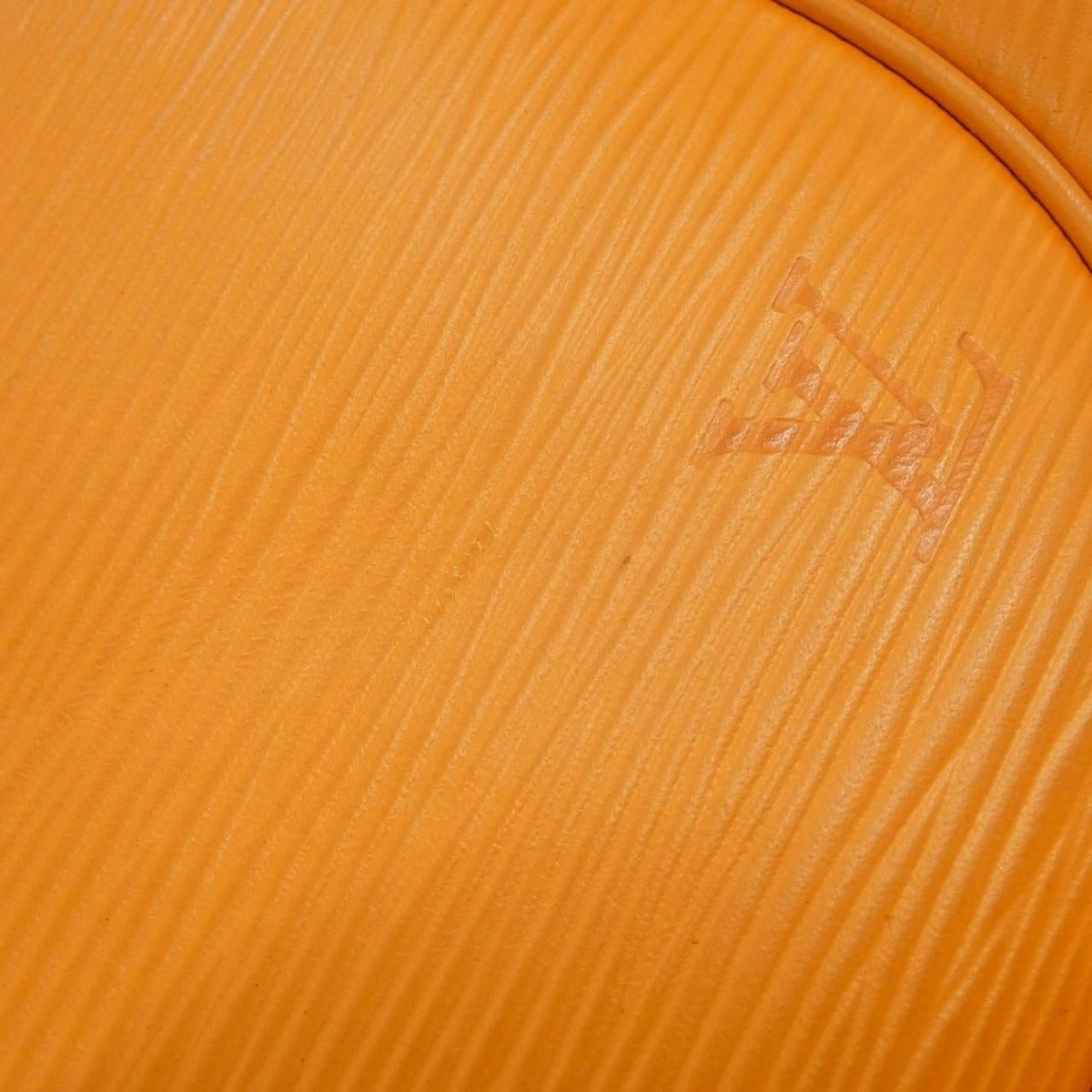 Louis Vuitton Epi Salabar M5896 H Bag — view 4