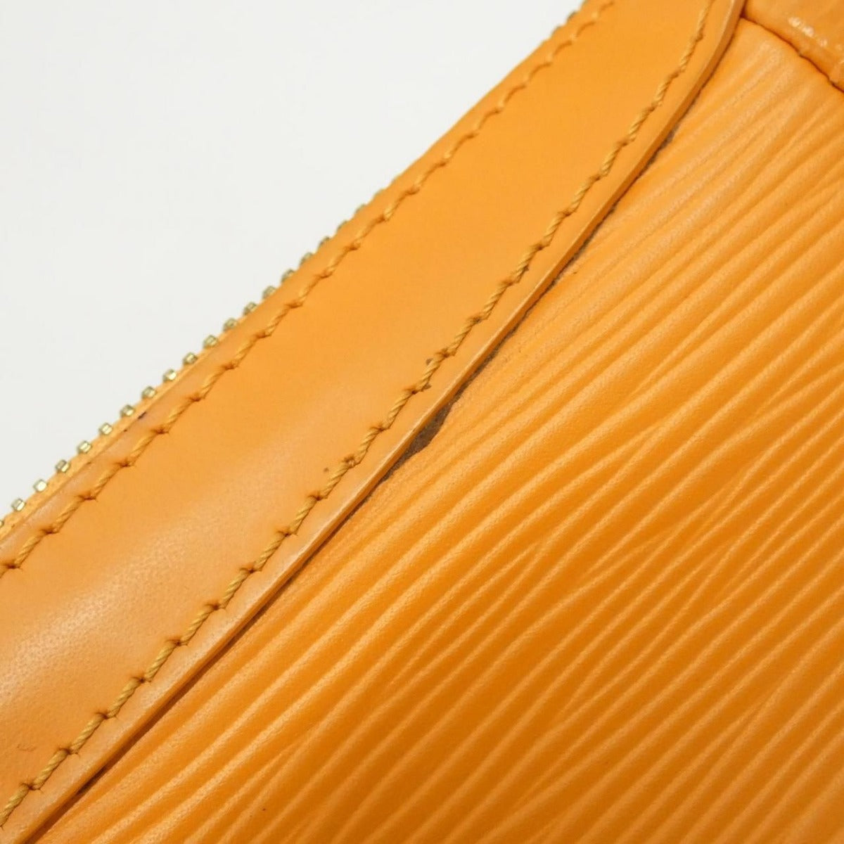 Louis Vuitton Epi Salabar M5896 H Bag — view 7