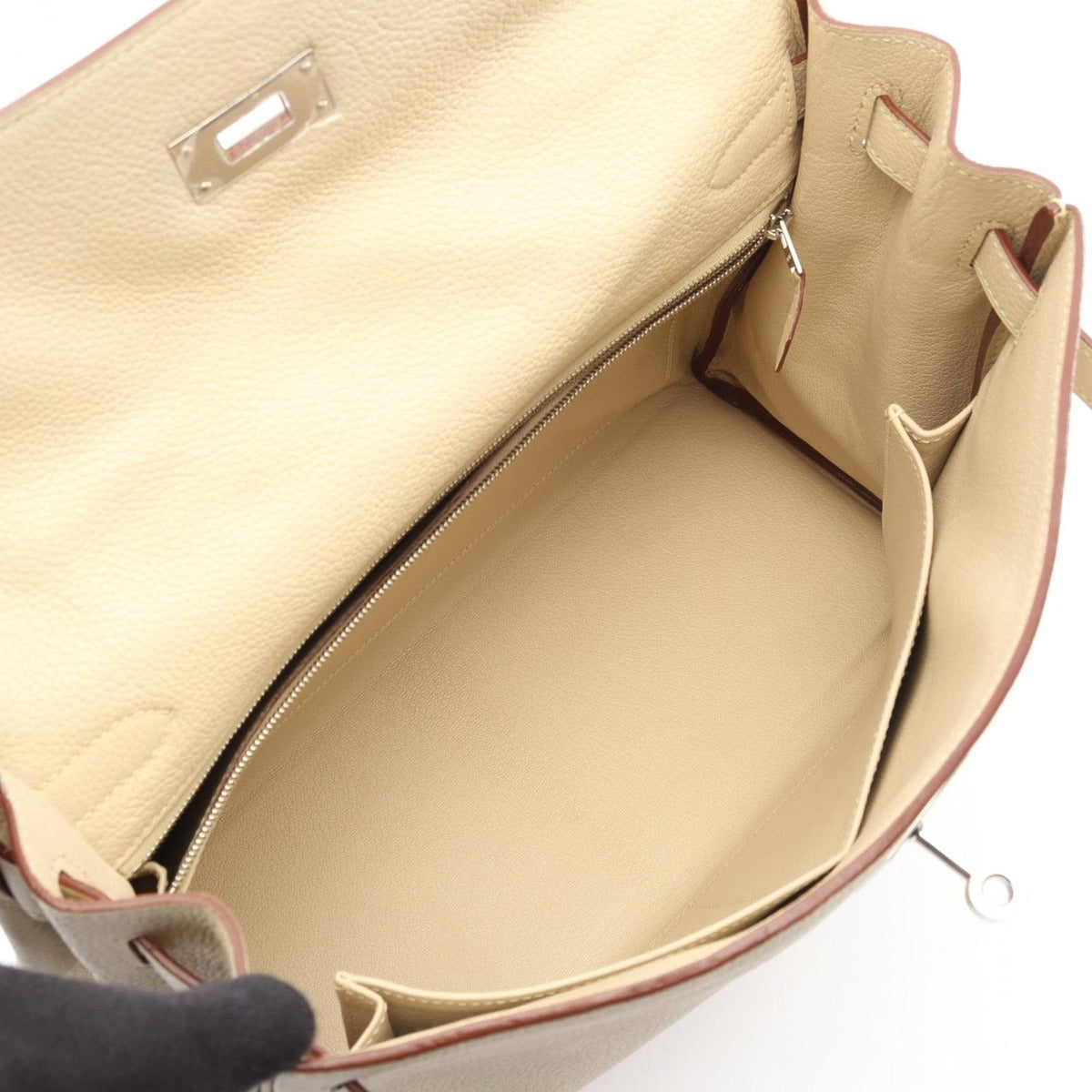 Hermes Handbag Kelly 32 Parcheman Leather — view 3