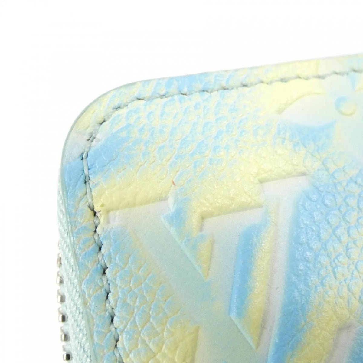 Louis Vuitton Monogram Empreinte Zippy Wallet Vert D'eau — view 4