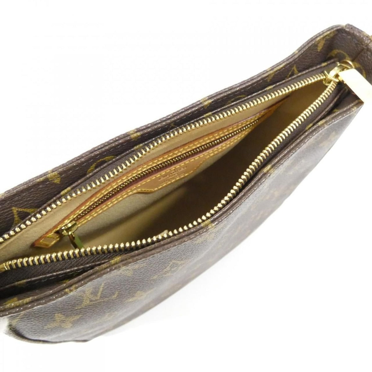 Louis Vuitton Monogram Looping MM Shoulder Bag — view 6