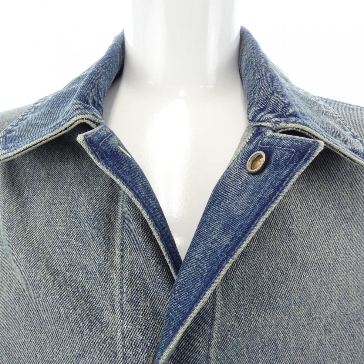 Louis Vuitton Short Sleeve Denim Workwear Shirt Jacket — view 5