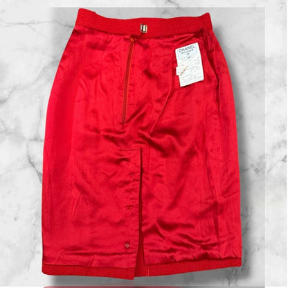 CHANEL Runway Tweed Jacket Skirt Set Iconic Wool Blend Suit Set Red 38