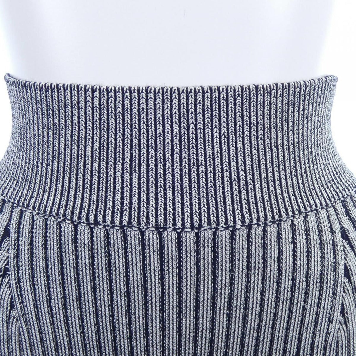 Louis Vuitton Ribbed Knit Trumpet Hem Skirt Black White — view 5