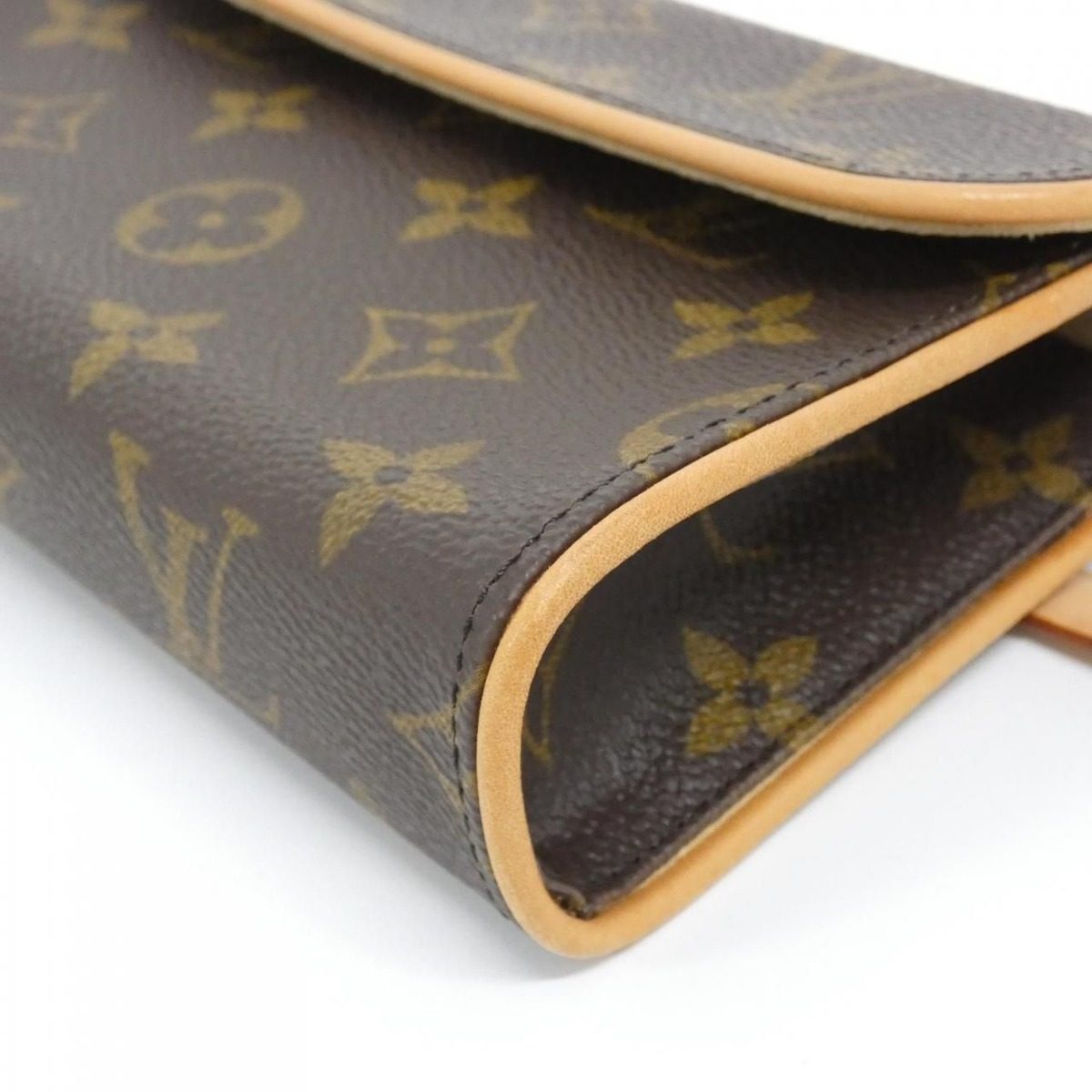 Louis Vuitton Monogram Pochette Florentine XS Waist Bag — view 4