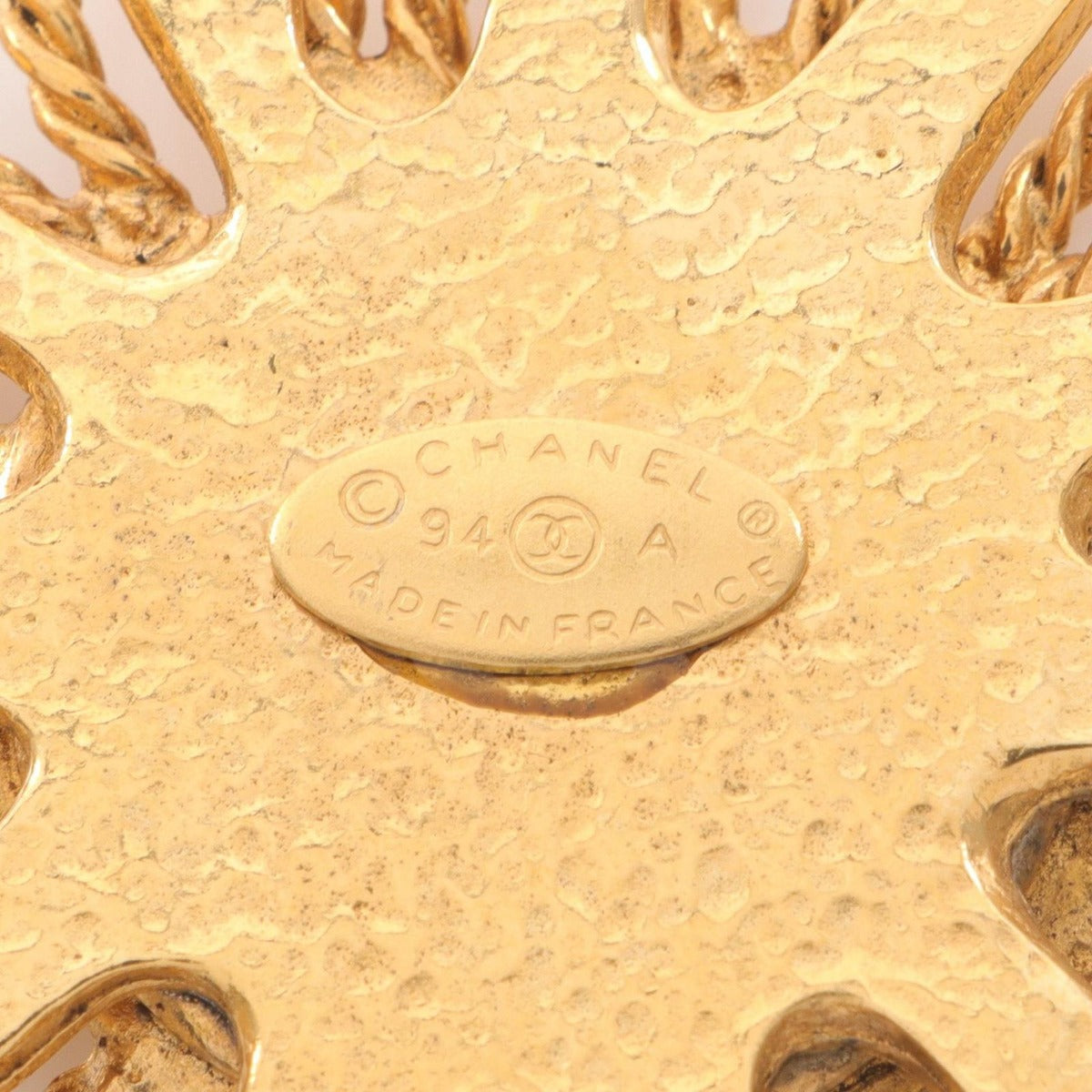 Chanel Brooch CC Logo — view 3